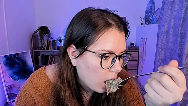 Snapshot of KeytSilvas chatting on 02-05-25, 03:09 KeytSilvas online show from 02-05-25, 03:09