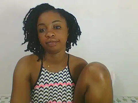 Snapshot of PrettyPrincess14 chatting on 03-20-25, 05:25 PrettyPrincess14 online show from 03-20-25, 05:25