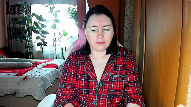 Snapshot of Tatyana51 chatting on 05-10-26, 04:06 Tatyana51 online show from 05-10-26, 04:06