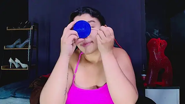 AvaLusty online show from 01-06-25, 02:03