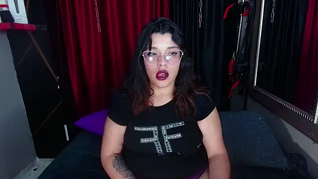 AvaLusty online show from 01-14-25, 04:36