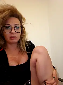 Selenna emma online show from 09-26-25, 06:23