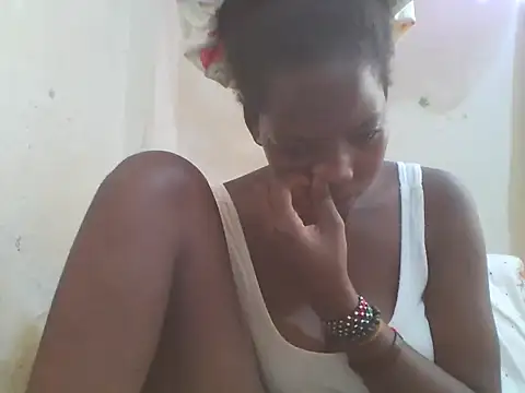 PRETTY-LIA online show from 04-21-26, 08:09