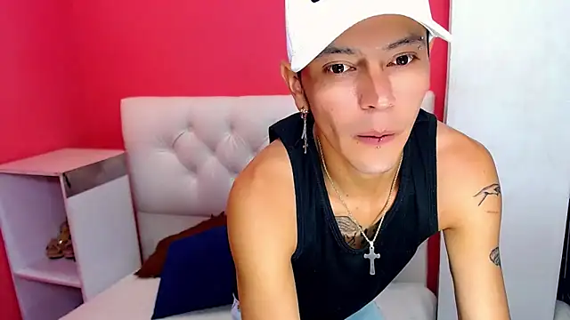  snopyy  online show from 02-18-25, 07:52