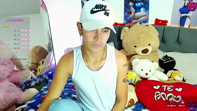  snopyy  online show from 02-26-25, 08:00