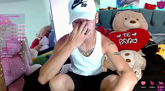  snopyy  online show from 03-01-25, 06:54