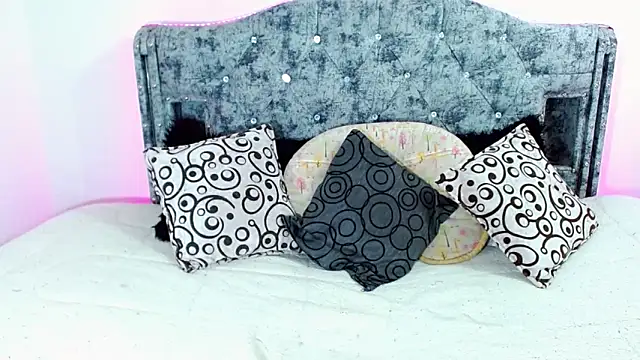  snopyy  online show from 09-27-25, 01:38