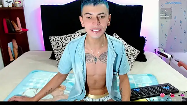  snopyy  online show from 10-17-25, 01:03