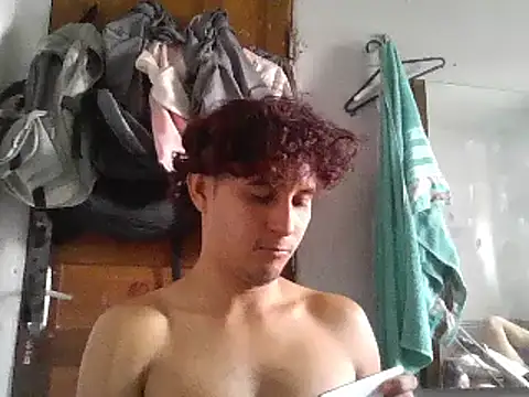 Snapshot of pedrodavid_ chatting on 01-29-25, 07:32 pedrodavid  online show from 01-29-25, 07:32