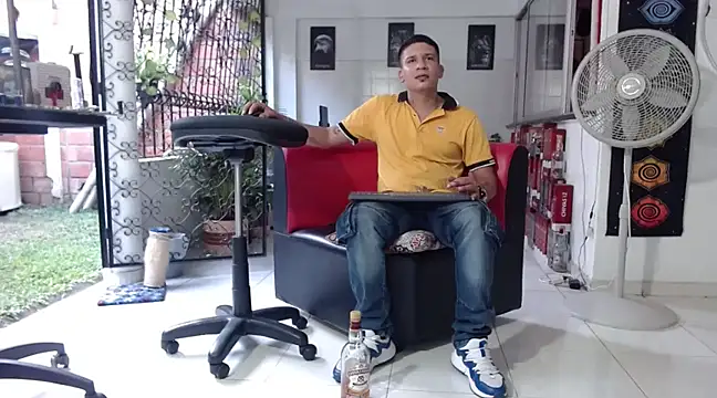 Snapshot of damiam_fiery chatting on 12-02-24, 09:06 damiam fiery online show from 12-02-24, 09:06