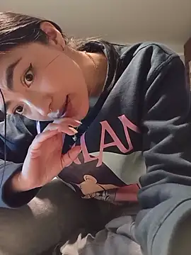 ThailyCherry online show from 02-22-26, 09:57