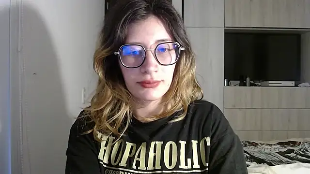 mariana124- online show from 12-17-24, 05:58