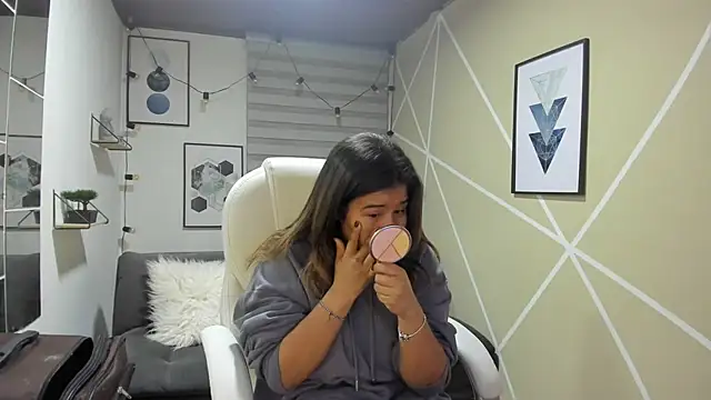 Enma  clark online show from 11-25-25, 03:39