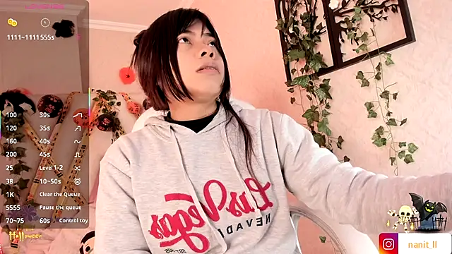 Snapshot of Punkys_ chatting on 10-29-25, 11:06 Punkys online show from 10-29-25, 11:06