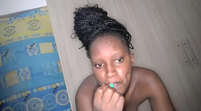 Snapshot of queen-goddess chatting on 02-28-25, 03:04 queen-goddess online show from 02-28-25, 03:04