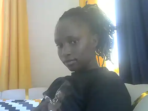 Snapshot of queen-goddess chatting on 10-13-25, 09:53 queen-goddess online show from 10-13-25, 09:53