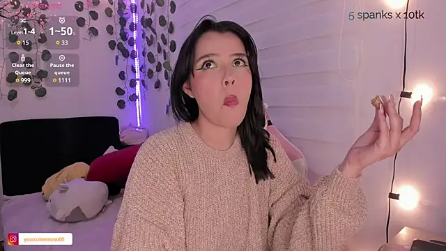 moonliiiight1 online show from 12-20-24, 10:54