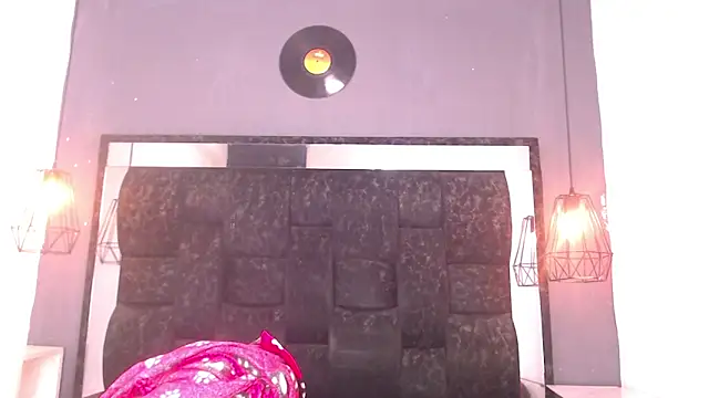 AndreaGil  online show from 02-15-26, 08:05