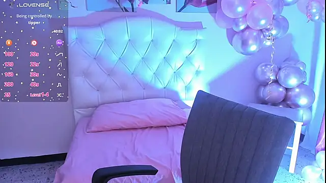 ellarosee  online show from 03-17-25, 07:58