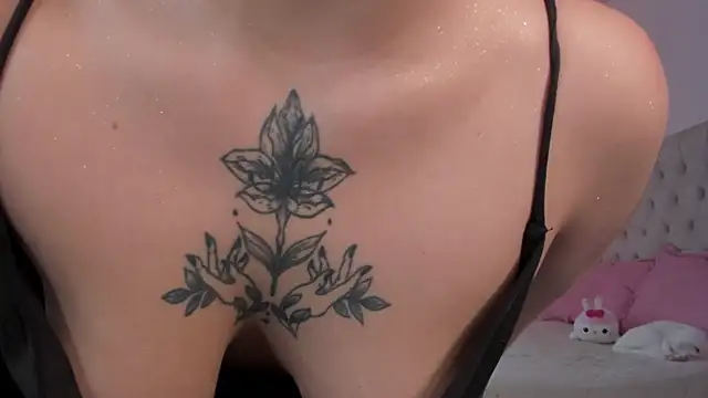 SweetJennaa online show from 10-22-25, 06:40