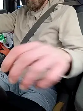 otterlover123 online show from 01-11-26, 08:58