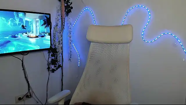 MiaRouge online show from 01-21-25, 07:04