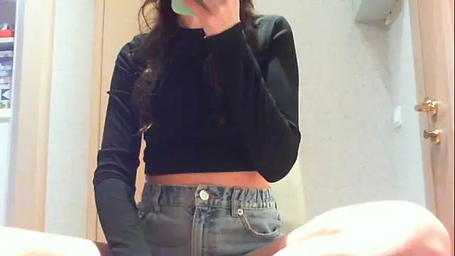 Snapshot of khu_yam chatting on 12-01-24, 04:29 khu yam online show from 12-01-24, 04:29