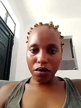 Snapshot of Candykitten chatting on 02-21-25, 07:56 Candykitten online show from 02-21-25, 07:56