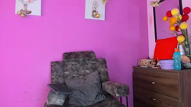 jade brunnette online show from 01-07-25, 08:10