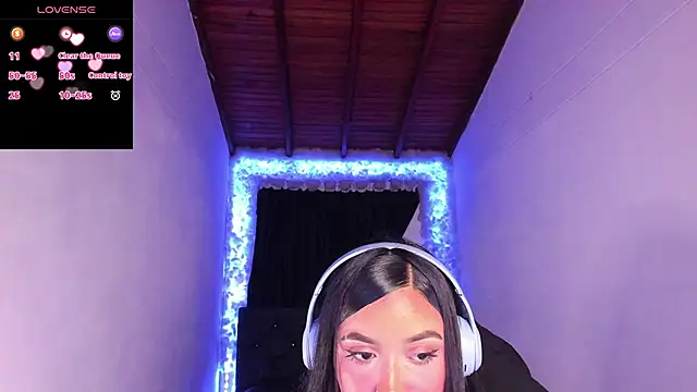 Snapshot of Mariana_Hasper_ chatting on 12-04-24, 02:20 Mariana Hasper online show from 12-04-24, 02:20