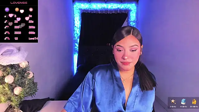 Snapshot of Mariana_Hasper_ chatting on 01-09-25, 12:46 Mariana Hasper online show from 01-09-25, 12:46