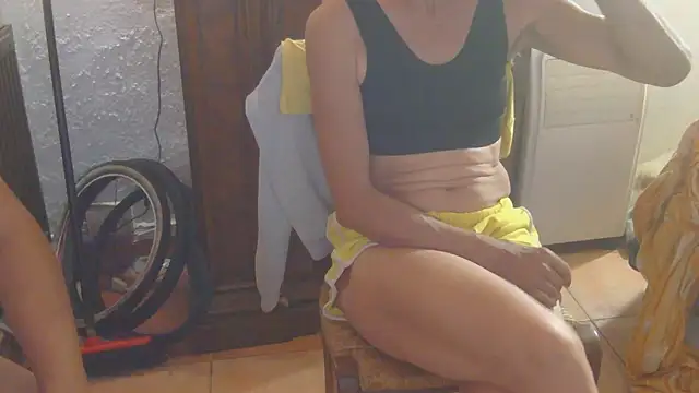 couplemilf2 online show from 05-03-26, 04:24
