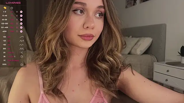 Snapshot of diaanona chatting on 09-24-25, 10:57 diaanona online show from 09-24-25, 10:57