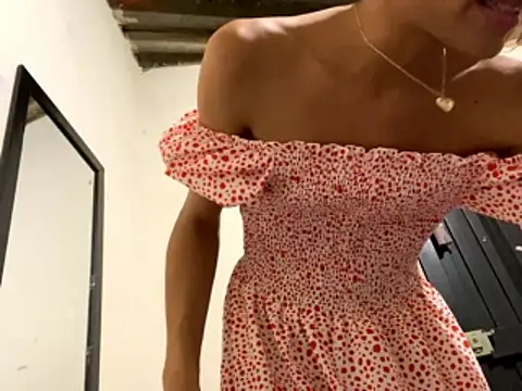 Snapshot of AlexaWarner chatting on 01-17-26, 03:11 AlexaWarner online show from 01-17-26, 03:11