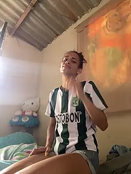 Snapshot of AlexaWarner chatting on 01-19-26, 04:11 AlexaWarner online show from 01-19-26, 04:11