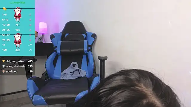 AlessiaVix online show from 12-18-24, 05:10