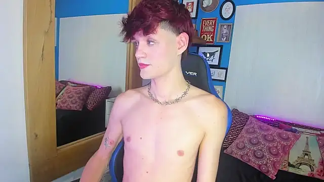 Snapshot of VladHellsing4 chatting on 01-01-25, 03:57 VladHellsing4 online show from 01-01-25, 03:57