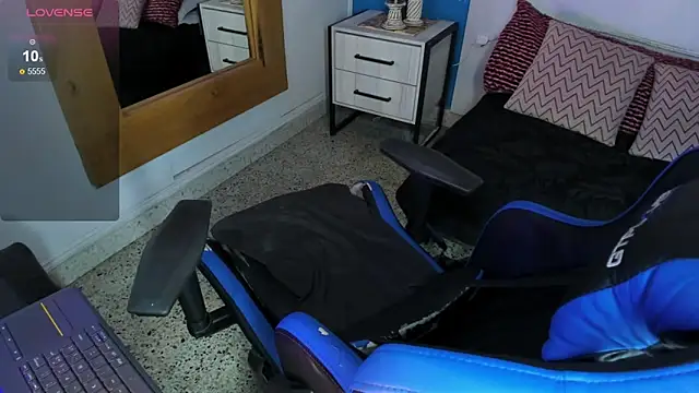 VladHellsing4 online show from 03-07-25, 04:11