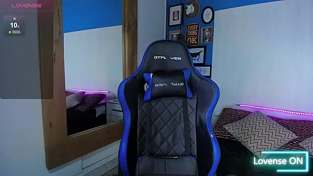 VladHellsing4 online show from 03-10-25, 02:05