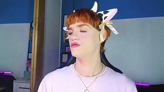 VladHellsing4 online show from 09-18-25, 02:30