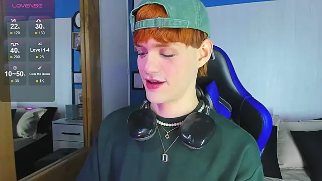 Snapshot of VladHellsing4 chatting on 09-27-25, 01:38 VladHellsing4 online show from 09-27-25, 01:38