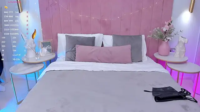 Snapshot of MilaVoxx chatting on 03-13-25, 05:43 MilaVoxx online show from 03-13-25, 05:43