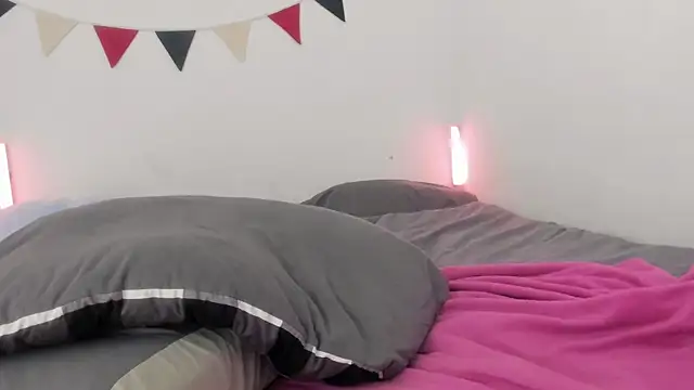 MiaDavis21 online show from 10-09-25, 05:33