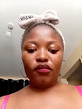 Snapshot of fatassmessey chatting on 09-17-25, 06:37 fatassmessey online show from 09-17-25, 06:37