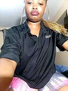 Snapshot of fatassmessey chatting on 10-03-25, 02:47 fatassmessey online show from 10-03-25, 02:47