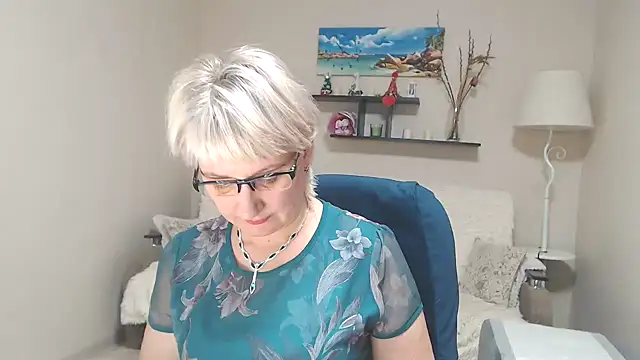 FleurMays online show from 12-04-24, 08:56