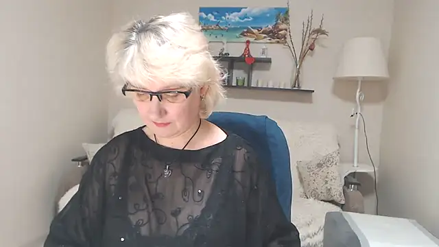 FleurMays online show from 01-18-25, 06:24