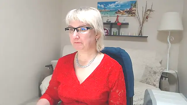 FleurMays online show from 02-04-25, 06:57