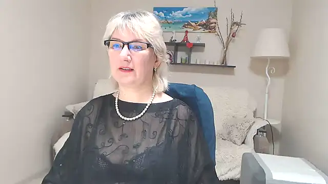 FleurMays online show from 02-26-25, 04:25