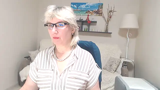 FleurMays online show from 03-07-25, 06:02